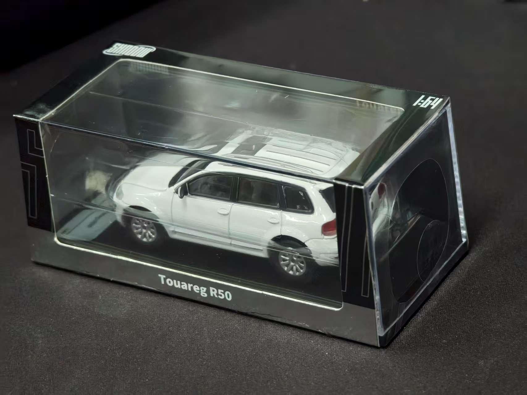SHADOW 1:64 Touareg MK1(7L) R50 LHD Diecast Model Car