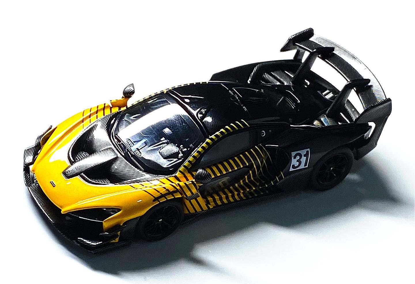 CM Model 1/64 Mclaren Senna GTR MDX 2025 Event Model