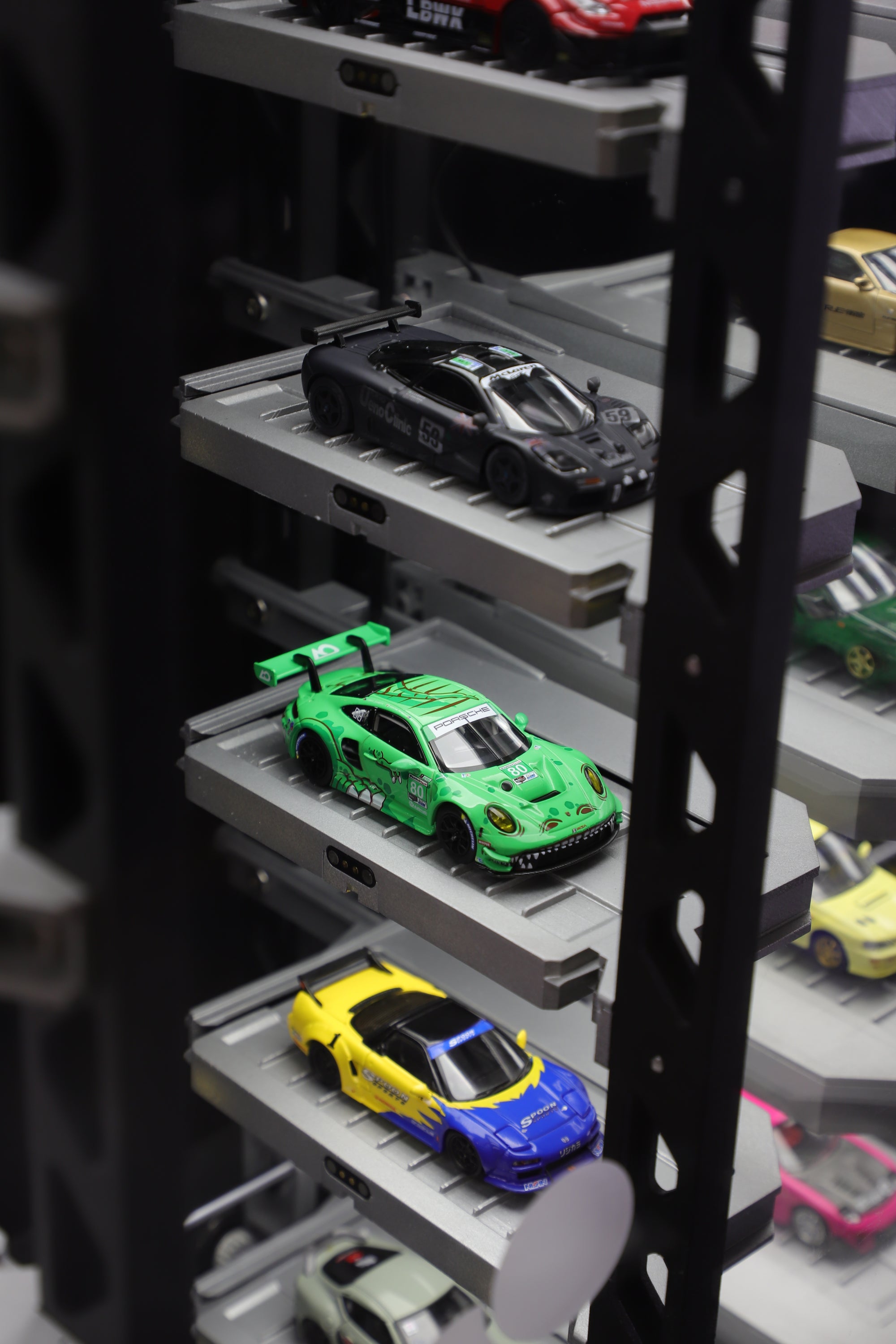 64 Parksible — Smart Automated Garage for Diecast Cars